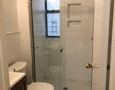 66 Pinehurst Avenue - Photo Thumbnail 4