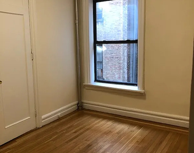 66 Pinehurst Avenue - Photo Thumbnail 1