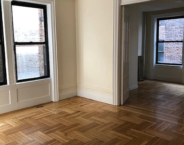 66 Pinehurst Avenue - Photo Thumbnail 7