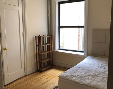 66 Pinehurst Avenue - Photo Thumbnail 2