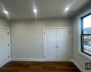 Osgood Avenue - Photo Thumbnail 8