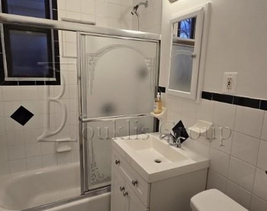 31-32 37th Street - Photo Thumbnail 3
