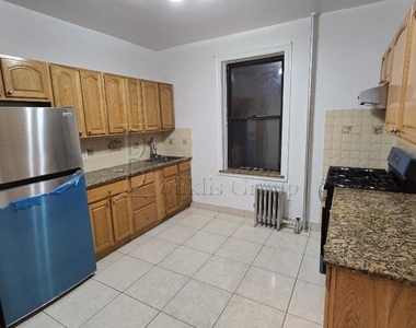 31-32 37th Street - Photo Thumbnail 2