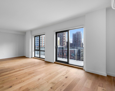 336 E 112th Street - Photo Thumbnail 7