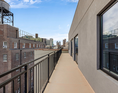 336 E 112th Street - Photo Thumbnail 4