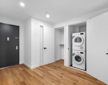 336 E 112th Street - Photo Thumbnail 3
