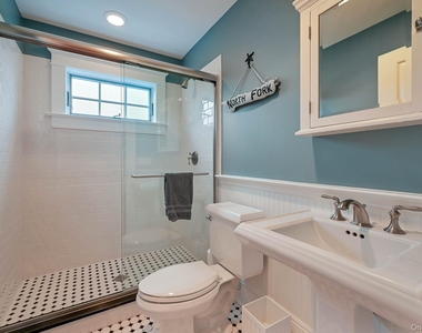 580 Lloyds Lane - Photo Thumbnail 20
