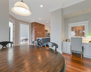 580 Lloyds Lane - Photo Thumbnail 17