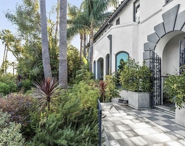 2015 Whitley Avenue - Photo Thumbnail 1
