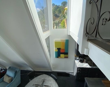2144 Sunset Plaza Drive - Photo Thumbnail 23