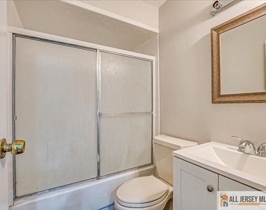 11 Hyde Avenue - Photo Thumbnail 10
