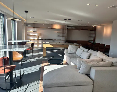 130 Hope Street - Photo Thumbnail 8