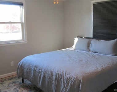 18 Brightwater Road - Photo Thumbnail 14