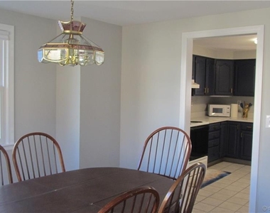 18 Brightwater Road - Photo Thumbnail 7