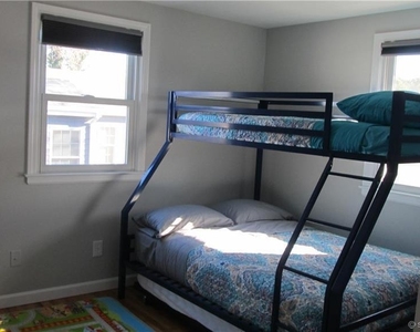 18 Brightwater Road - Photo Thumbnail 12