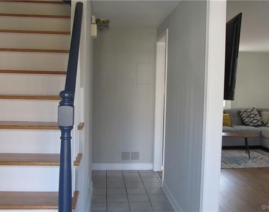 18 Brightwater Road - Photo Thumbnail 10