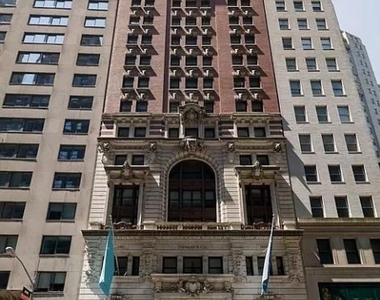 Wall Street - Photo Thumbnail 13