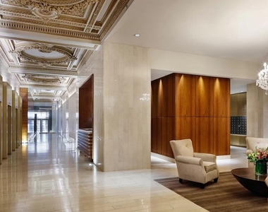 Wall Street - Photo Thumbnail 11