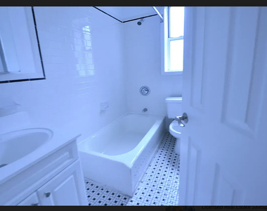 117 West 13th Street - Photo Thumbnail 7