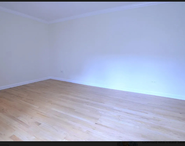117 West 13th Street - Photo Thumbnail 2