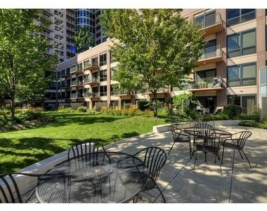 807 Davis Street - Photo Thumbnail 18