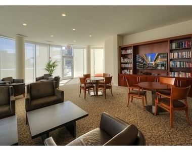 807 Davis Street - Photo Thumbnail 16