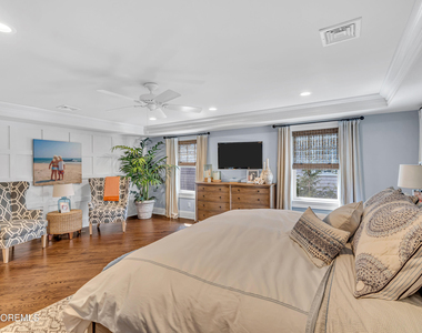 316 Jersey Avenue - Photo Thumbnail 13