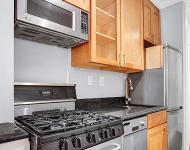 110 Bedford Street - Photo Thumbnail 4