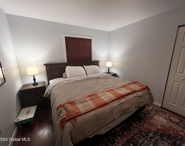 161 Excelsior Avenue - Photo Thumbnail 7