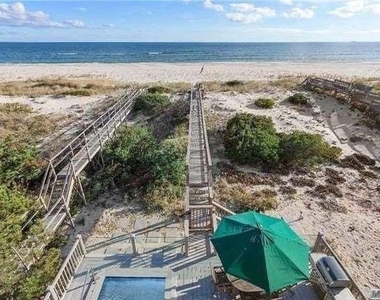 929 Dune Road - Photo Thumbnail 1