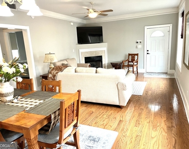 122 Shady Brook Cir Drive - Photo Thumbnail 7
