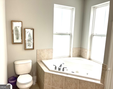 122 Shady Brook Cir Drive - Photo Thumbnail 16