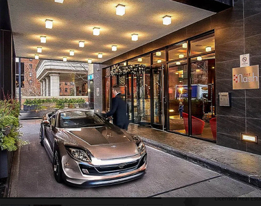 222 East 39th Street - Photo Thumbnail 3