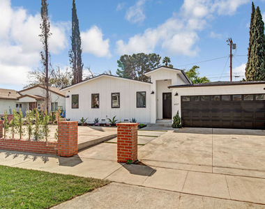 6517 Longridge Avenue - Photo Thumbnail 28