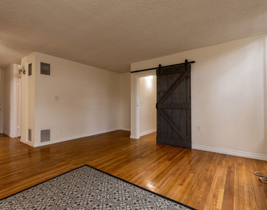 11133 Rose Avenue - Photo Thumbnail 12