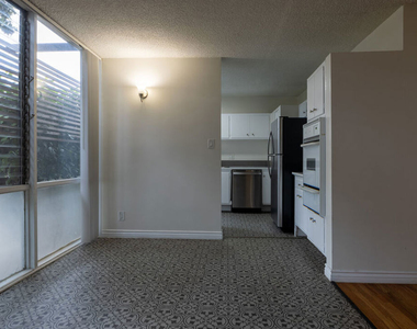 11133 Rose Avenue - Photo Thumbnail 11