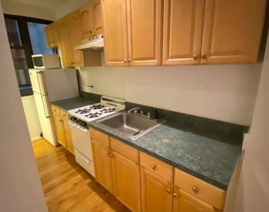 57 Clinton Street - Photo Thumbnail 4