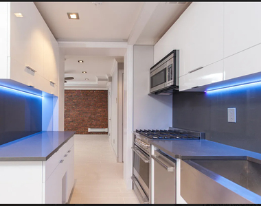 East 11th Street gcd - Photo Thumbnail 1