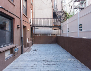 East 11th Street gcd - Photo Thumbnail 7