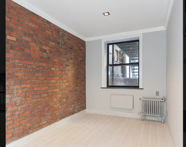 East 11th Street gcd - Photo Thumbnail 2