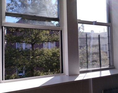 1 bedroom - Vermilyea Ave - Photo Thumbnail 4