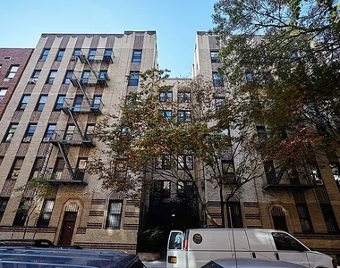 176 East 3rd Street - Photo Thumbnail 6