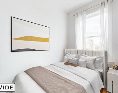77 Christopher Street - Photo Thumbnail 3