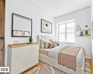 77 Christopher Street - Photo Thumbnail 4