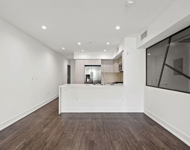 409 Hayworth - Photo Thumbnail 4