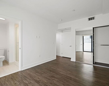 409 Hayworth - Photo Thumbnail 8