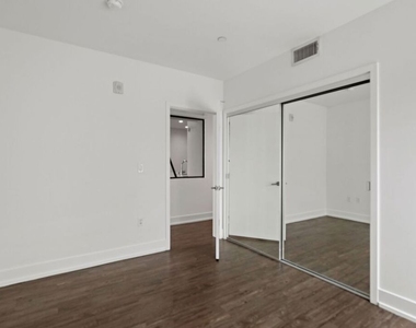 409 Hayworth - Photo Thumbnail 10