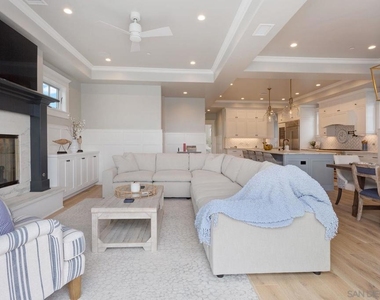 1048 Isabella Ave - Photo Thumbnail 6