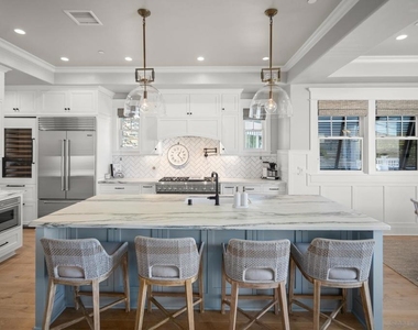 1048 Isabella Ave - Photo Thumbnail 35