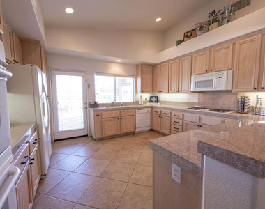 45338 Coeur Dalene Drive - Photo Thumbnail 8